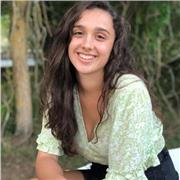 Biotecnóloga con máster de profesorado ofrece clases a alumnos de todas las edades económicas